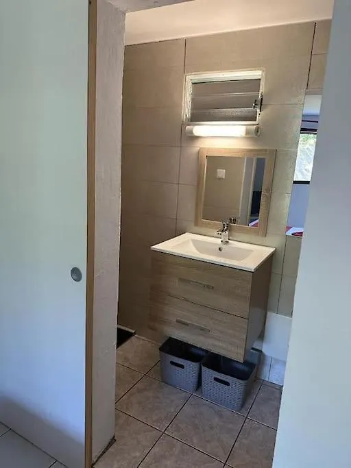 Appartement Merisier Courcelles 0*,