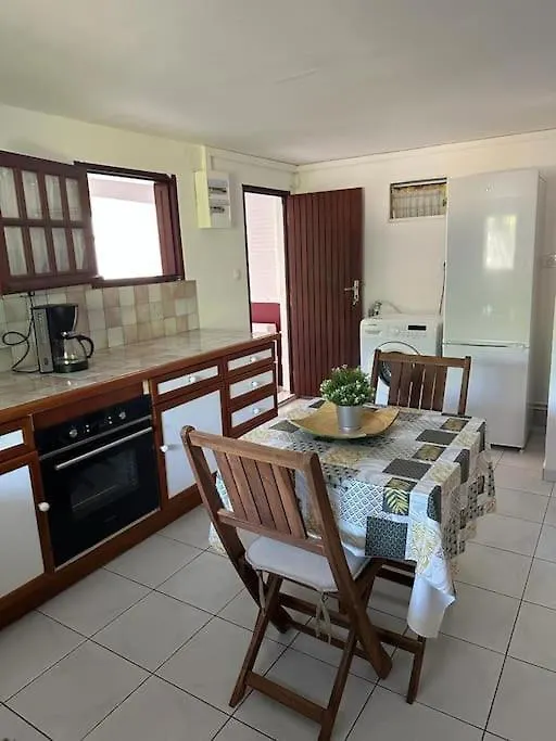 Appartement Merisier Courcelles Apartment